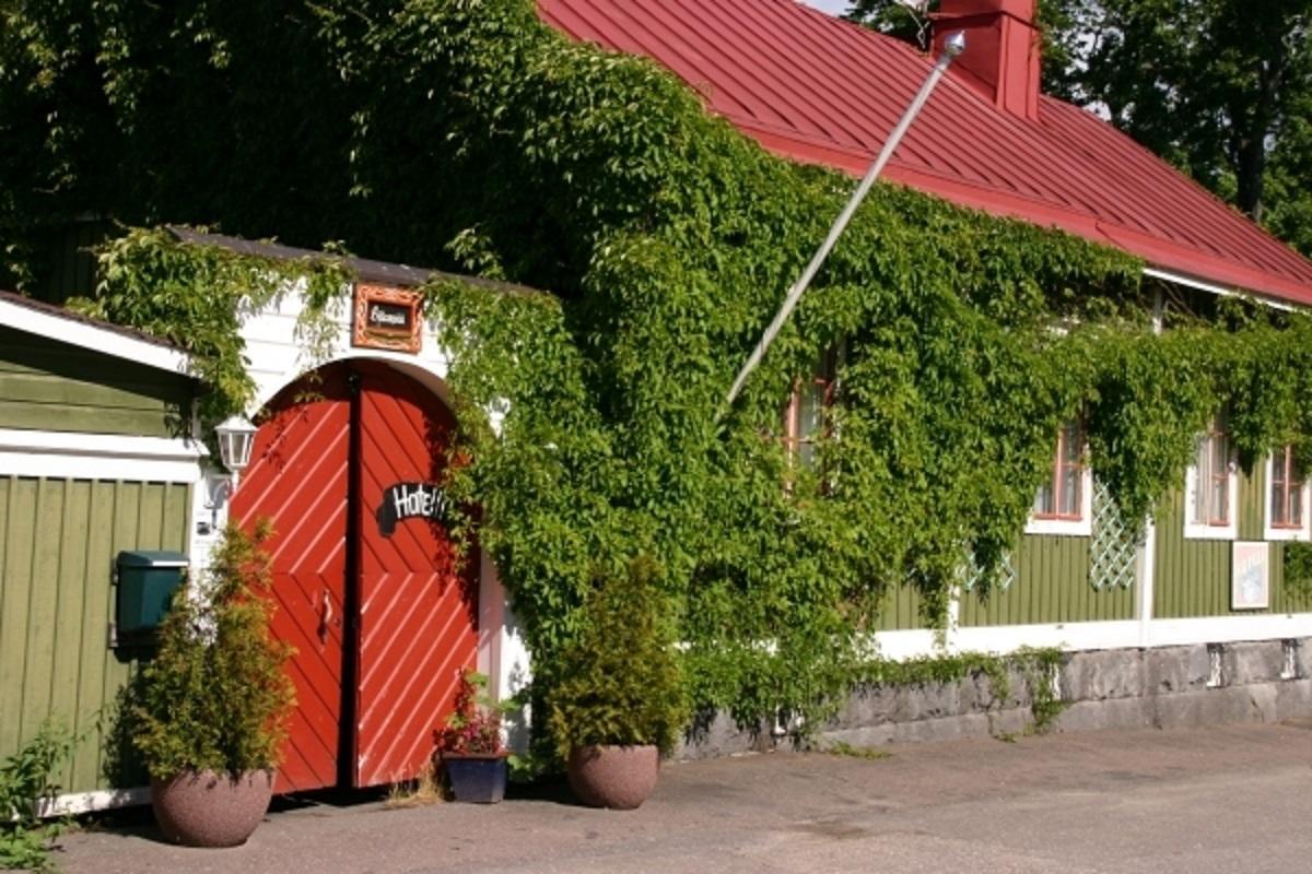 Hotelli Luostarin Puutarha Naantali Exterior foto